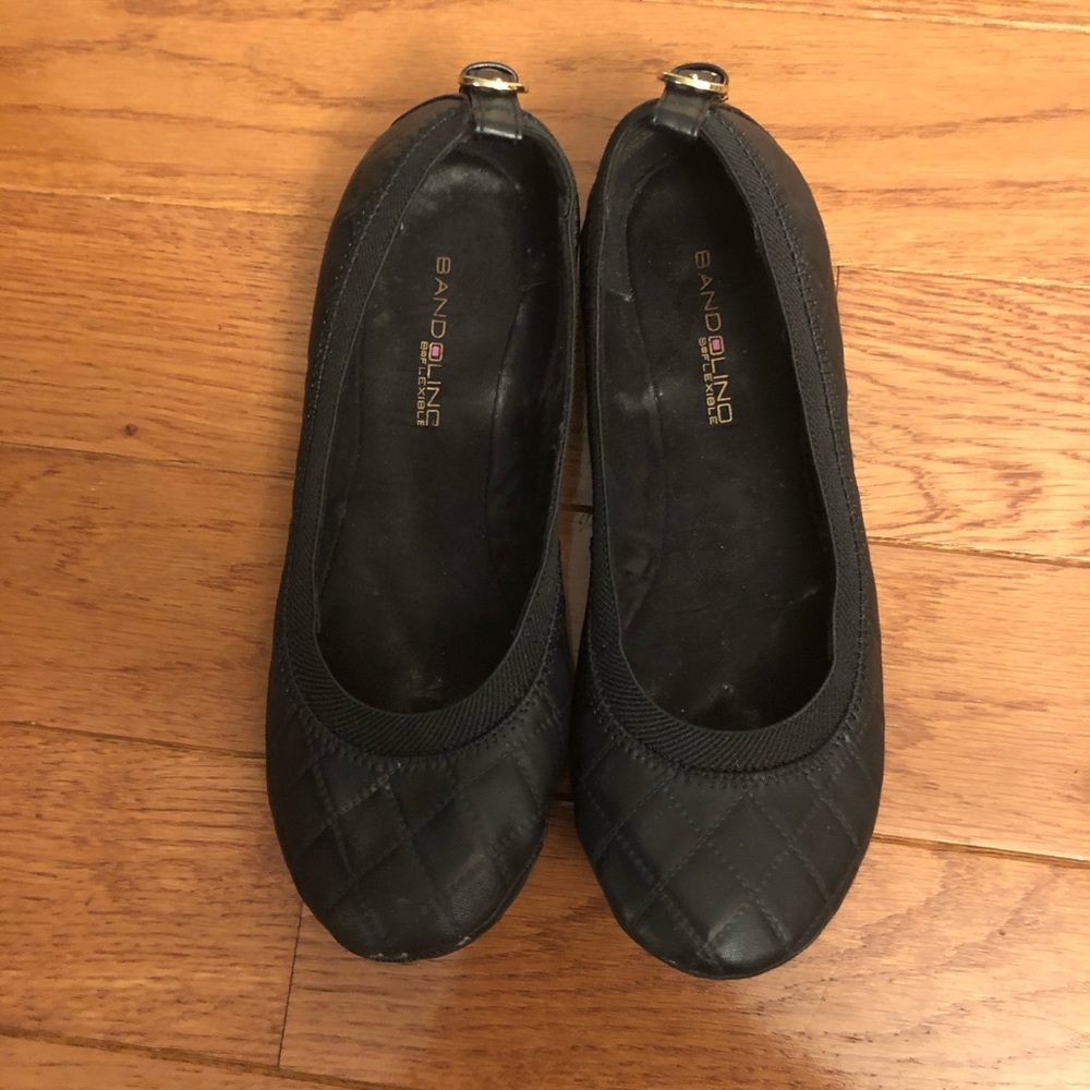 Bandolino Flats